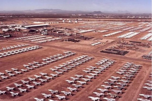 翼牛网 美国前副防长：美国应将退役的162架A-10攻击机，全部送给台湾