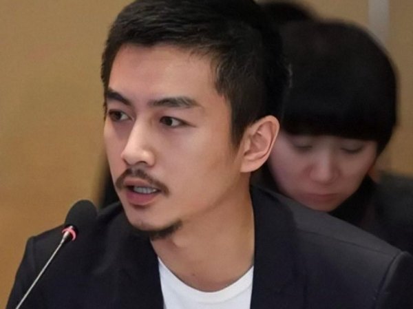 富牛网 陈晓也没有料到吧？离婚才半年不到，他的前妻陈妍希就有了新生活