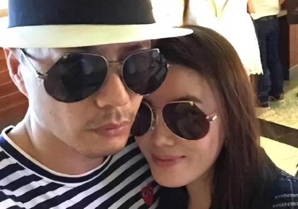 聚合财富 从新疆穷小子到影帝，追妻9年感动众人，婚后丁克12年幸福吗？